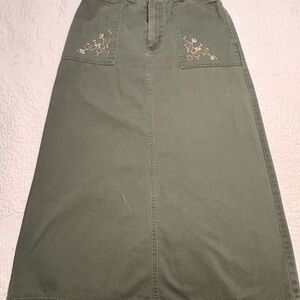 White Stag Olive Green A-Line Skirt with Embroidered Front Pockets